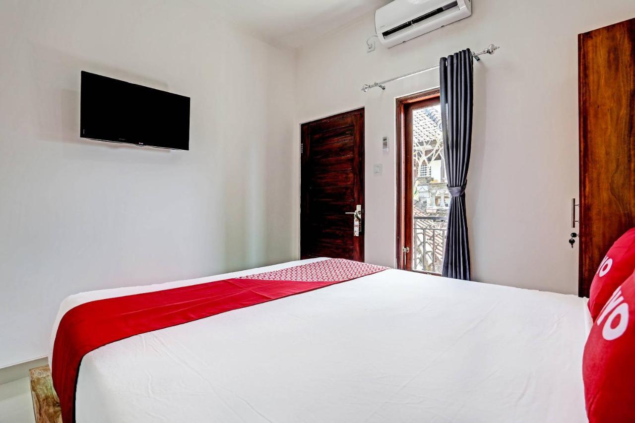 Oyo 91080 Kubu D&D Guesthouse Seminyak Kültér fotó