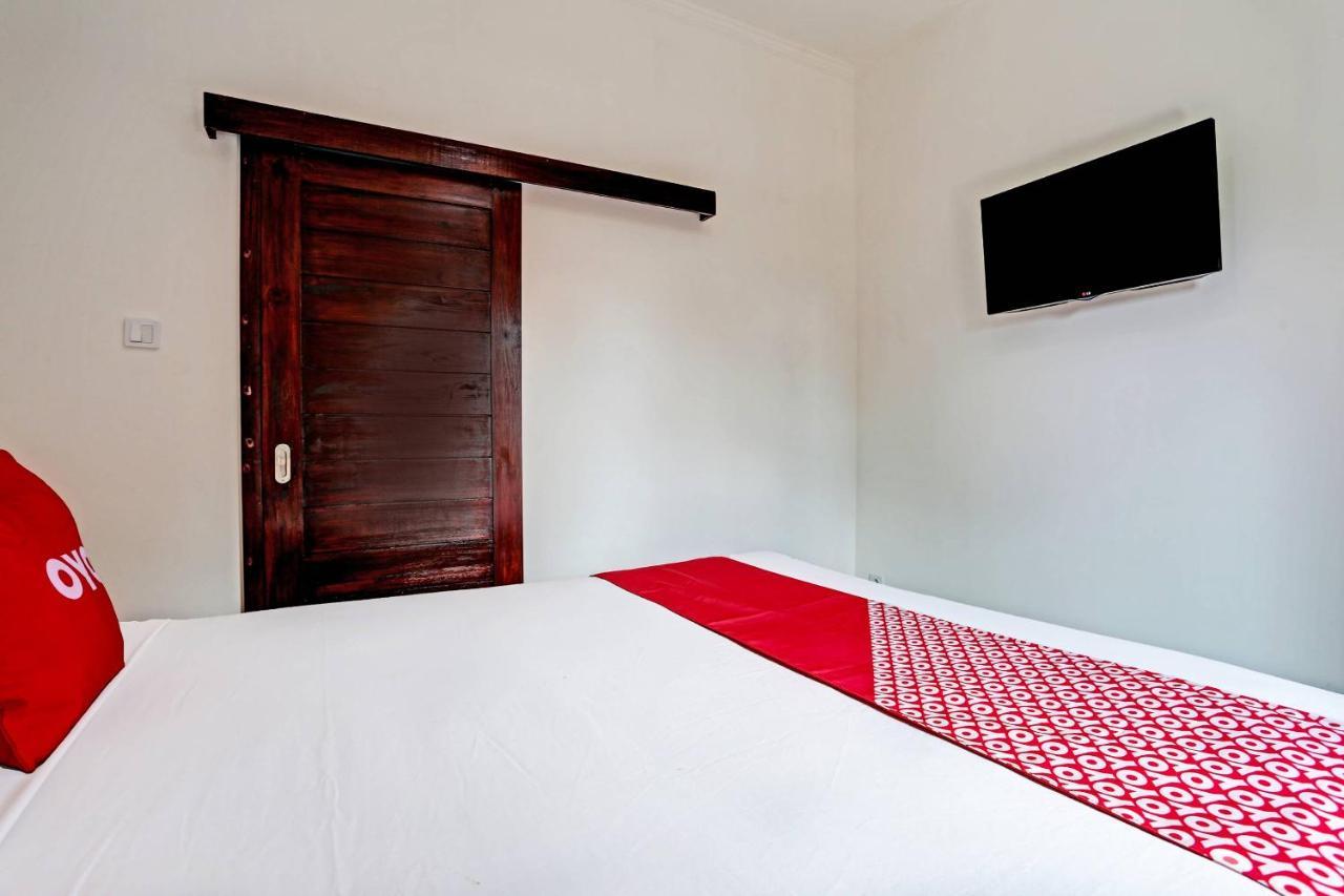 Oyo 91080 Kubu D&D Guesthouse Seminyak Kültér fotó