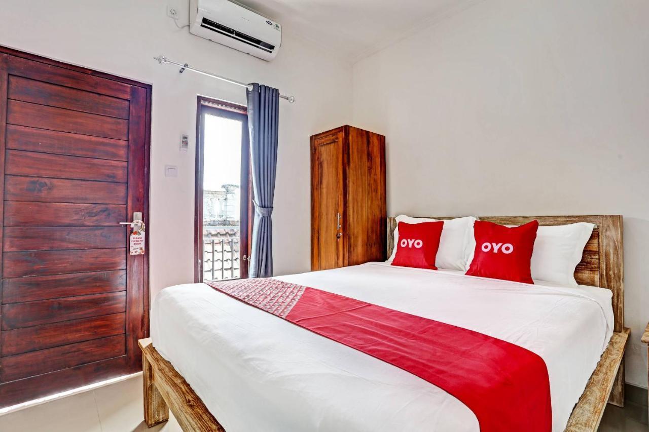 Oyo 91080 Kubu D&D Guesthouse Seminyak Kültér fotó