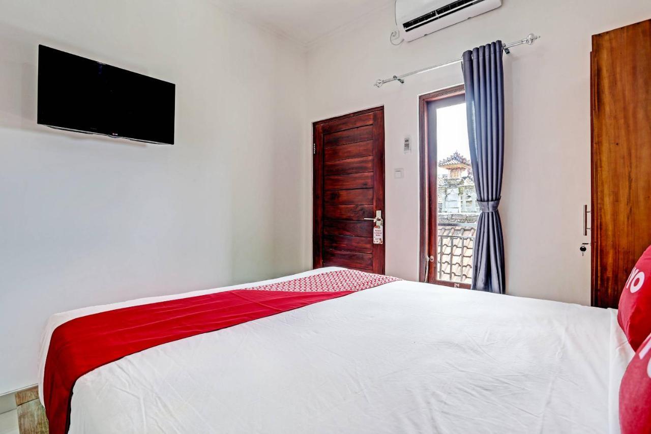 Oyo 91080 Kubu D&D Guesthouse Seminyak Kültér fotó